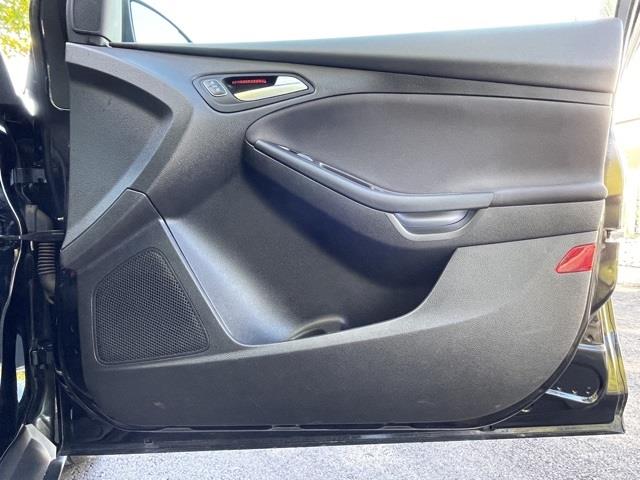 Used Ford Focus SE 2016 | Blasius Federal Road. Brookfield, Connecticut Used Ford Focus SE 2016 | Blasius Federal Road. Brookfield, Connecticut