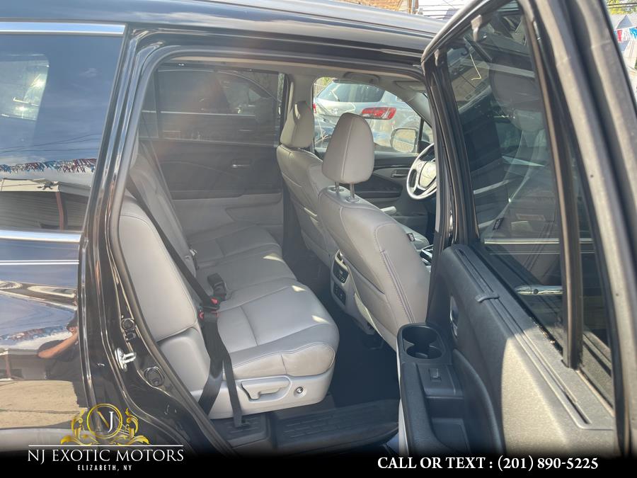 Used Honda Pilot Touring AWD 2017 | NJ Exotic Motors. Elizabeth, New Jersey Used Honda Pilot Touring AWD 2017 | NJ Exotic Motors. Elizabeth, New Jersey