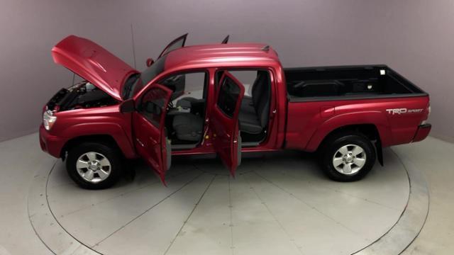2015 Toyota Tacoma 4WD Double Cab LB V6 AT, available for sale in Naugatuck, Connecticut | J&M Automotive Sls&Svc LLC. Naugatuck, Connecticut 2015 Toyota Tacoma 4WD Double Cab LB V6 AT, available for sale in Naugatuck, Connecticut | J&M Automotive Sls&Svc LLC. Naugatuck, Connecticut