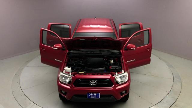 2015 Toyota Tacoma 4WD Double Cab LB V6 AT, available for sale in Naugatuck, Connecticut | J&M Automotive Sls&Svc LLC. Naugatuck, Connecticut 2015 Toyota Tacoma 4WD Double Cab LB V6 AT, available for sale in Naugatuck, Connecticut | J&M Automotive Sls&Svc LLC. Naugatuck, Connecticut