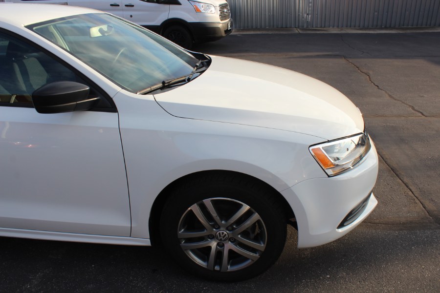 Used Volkswagen Jetta Sedan 4dr DSG TDI 2014 | Car Tec Enterprise Leasing & Sales LLC. Deer Park, New York Used Volkswagen Jetta Sedan 4dr DSG TDI 2014 | Car Tec Enterprise Leasing & Sales LLC. Deer Park, New York
