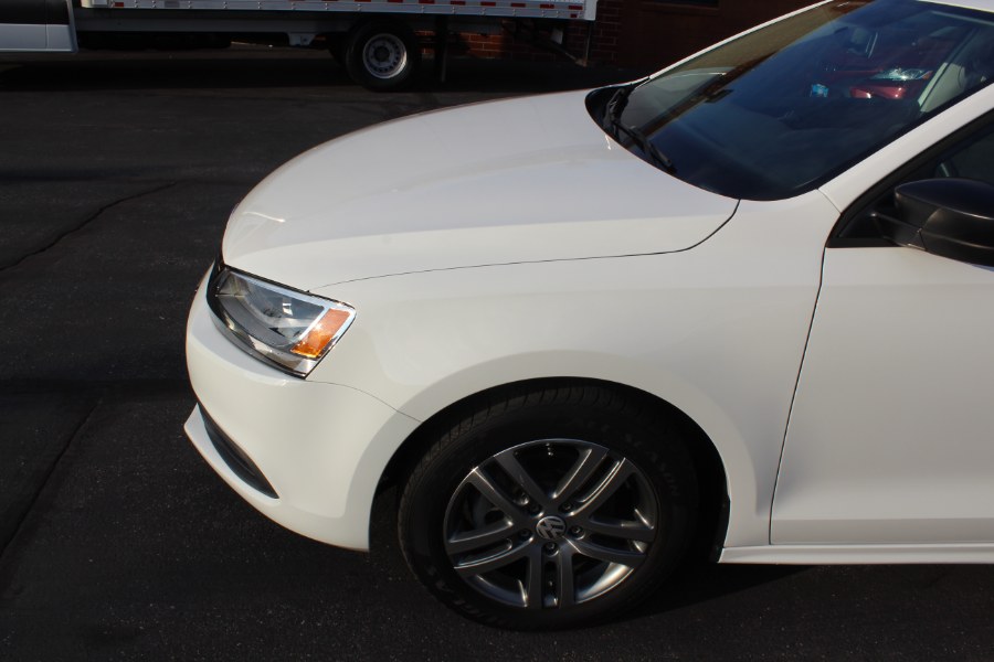Used Volkswagen Jetta Sedan 4dr DSG TDI 2014 | Car Tec Enterprise Leasing & Sales LLC. Deer Park, New York Used Volkswagen Jetta Sedan 4dr DSG TDI 2014 | Car Tec Enterprise Leasing & Sales LLC. Deer Park, New York