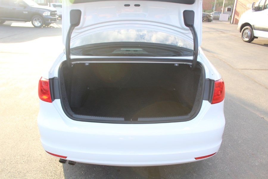 Used Volkswagen Jetta Sedan 4dr DSG TDI 2014 | Car Tec Enterprise Leasing & Sales LLC. Deer Park, New York Used Volkswagen Jetta Sedan 4dr DSG TDI 2014 | Car Tec Enterprise Leasing & Sales LLC. Deer Park, New York