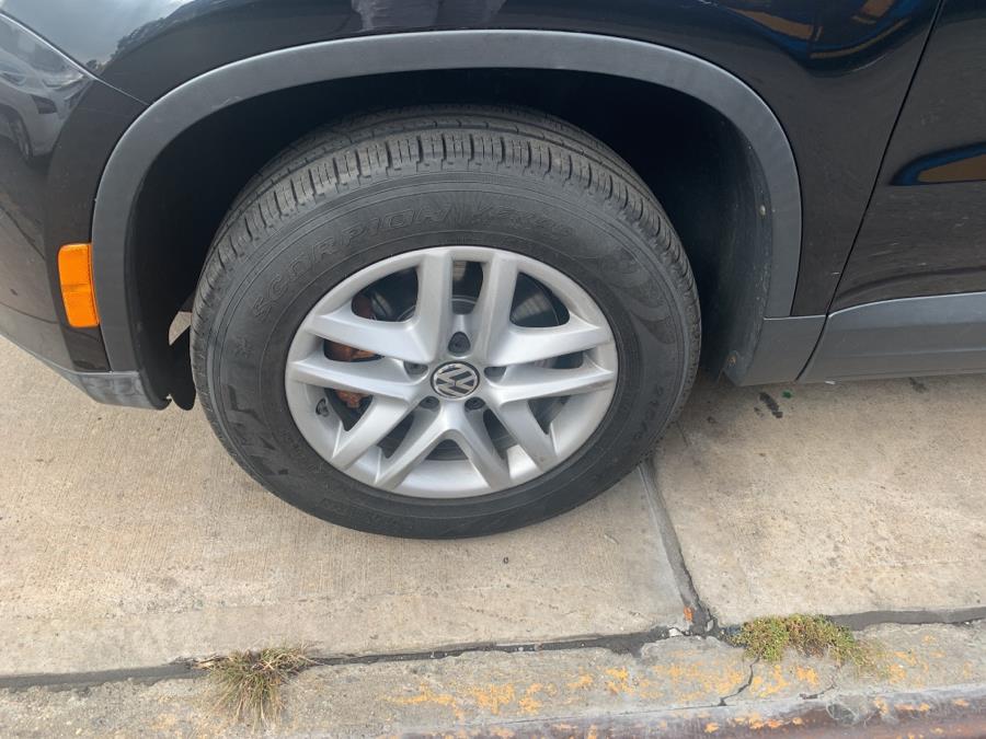 2011 Volkswagen Tiguan 4Motion 4WD, available for sale in Jamaica, New York | Sylhet Motors Inc.. Jamaica, New York 2011 Volkswagen Tiguan 4Motion 4WD, available for sale in Jamaica, New York | Sylhet Motors Inc.. Jamaica, New York
