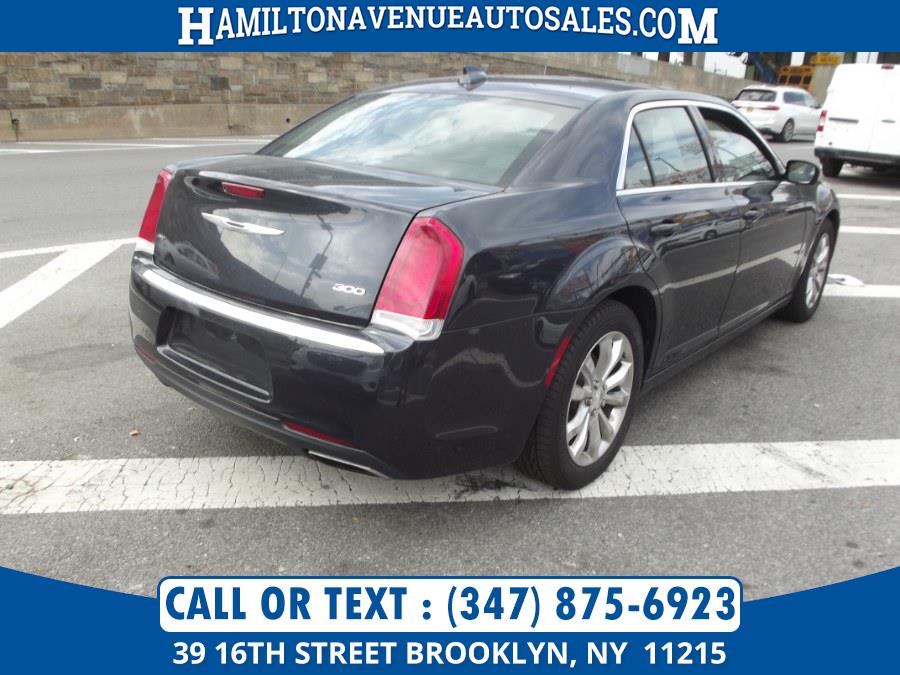 Used Chrysler 300 4dr Sdn Limited AWD 2016 | Hamilton Avenue Auto Sales DBA Nyautoauction.com. Brooklyn, New York Used Chrysler 300 4dr Sdn Limited AWD 2016 | Hamilton Avenue Auto Sales DBA Nyautoauction.com. Brooklyn, New York