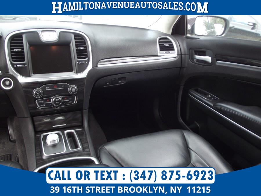 Used Chrysler 300 4dr Sdn Limited AWD 2016 | Hamilton Avenue Auto Sales DBA Nyautoauction.com. Brooklyn, New York Used Chrysler 300 4dr Sdn Limited AWD 2016 | Hamilton Avenue Auto Sales DBA Nyautoauction.com. Brooklyn, New York