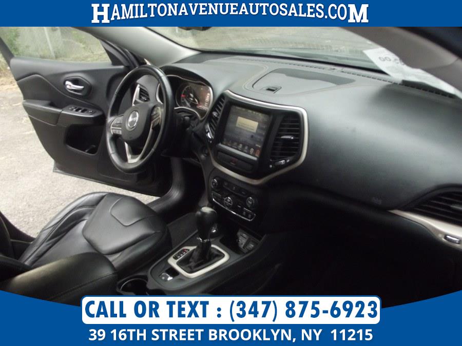 Used Jeep Cherokee 4WD 4dr Limited 2015 | Hamilton Avenue Auto Sales DBA Nyautoauction.com. Brooklyn, New York Used Jeep Cherokee 4WD 4dr Limited 2015 | Hamilton Avenue Auto Sales DBA Nyautoauction.com. Brooklyn, New York