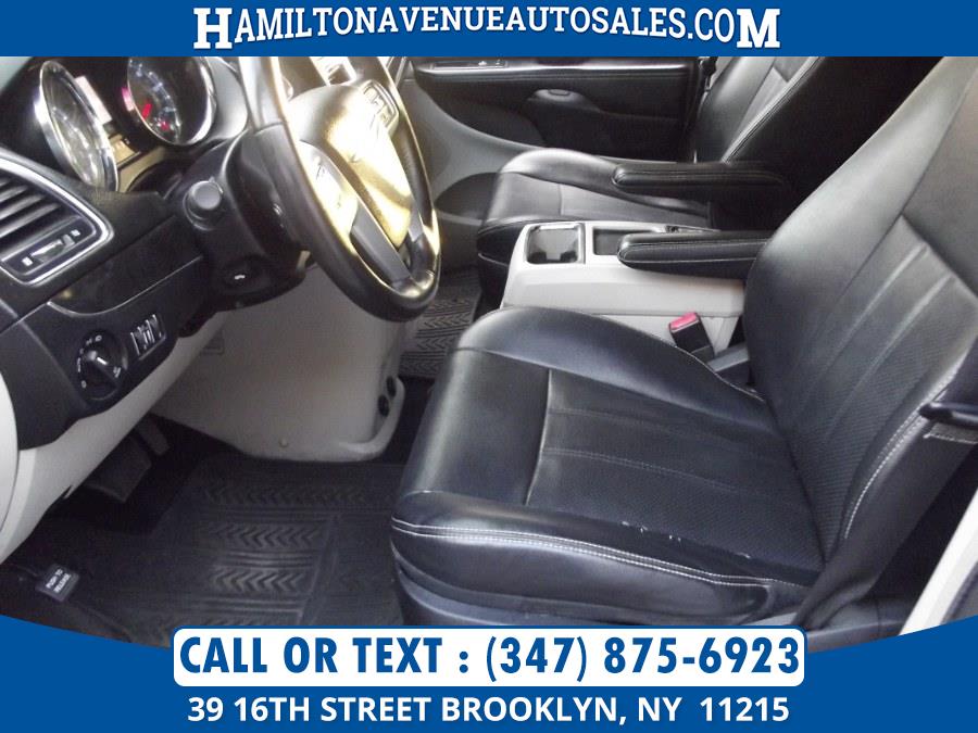 Used Chrysler Town & Country 4dr Wgn Touring-L 2013 | Hamilton Avenue Auto Sales DBA Nyautoauction.com. Brooklyn, New York Used Chrysler Town & Country 4dr Wgn Touring-L 2013 | Hamilton Avenue Auto Sales DBA Nyautoauction.com. Brooklyn, New York