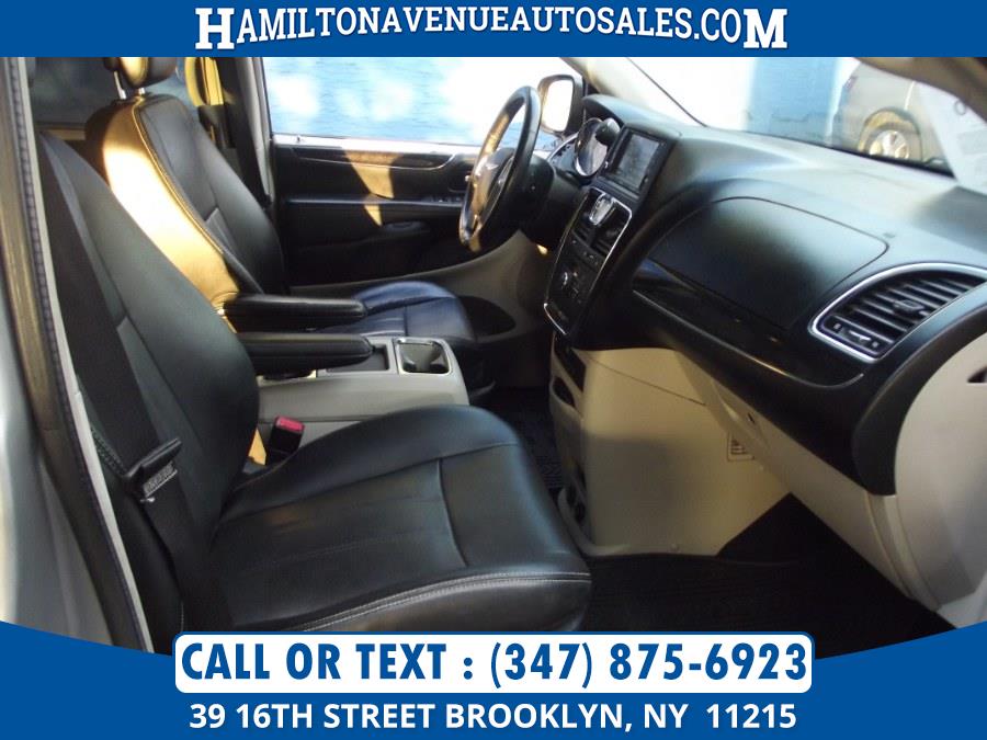 Used Chrysler Town & Country 4dr Wgn Touring-L 2013 | Hamilton Avenue Auto Sales DBA Nyautoauction.com. Brooklyn, New York Used Chrysler Town & Country 4dr Wgn Touring-L 2013 | Hamilton Avenue Auto Sales DBA Nyautoauction.com. Brooklyn, New York