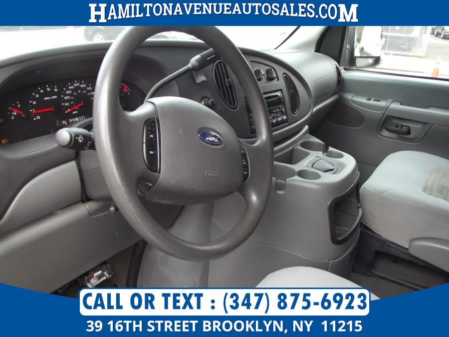 Used Ford Econoline Wagon XLT 2005 | Hamilton Avenue Auto Sales DBA Nyautoauction.com. Brooklyn, New York Used Ford Econoline Wagon XLT 2005 | Hamilton Avenue Auto Sales DBA Nyautoauction.com. Brooklyn, New York