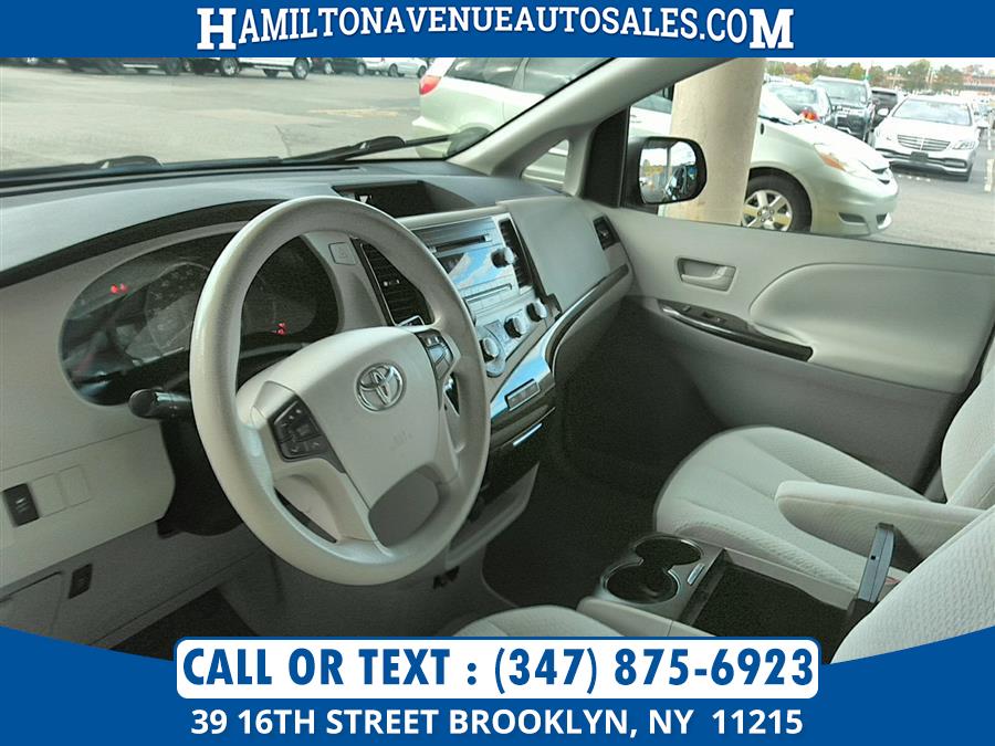 Used Toyota Sienna 5dr 7-Pass Van V6 LE AWD 2011 | Hamilton Avenue Auto Sales DBA Nyautoauction.com. Brooklyn, New York Used Toyota Sienna 5dr 7-Pass Van V6 LE AWD 2011 | Hamilton Avenue Auto Sales DBA Nyautoauction.com. Brooklyn, New York