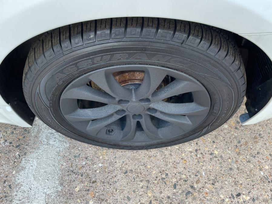 2012 Hyundai Genesis 4dr Sdn V6 3.8L, available for sale in Manchester, Connecticut | Carsonmain LLC. Manchester, Connecticut 2012 Hyundai Genesis 4dr Sdn V6 3.8L, available for sale in Manchester, Connecticut | Carsonmain LLC. Manchester, Connecticut