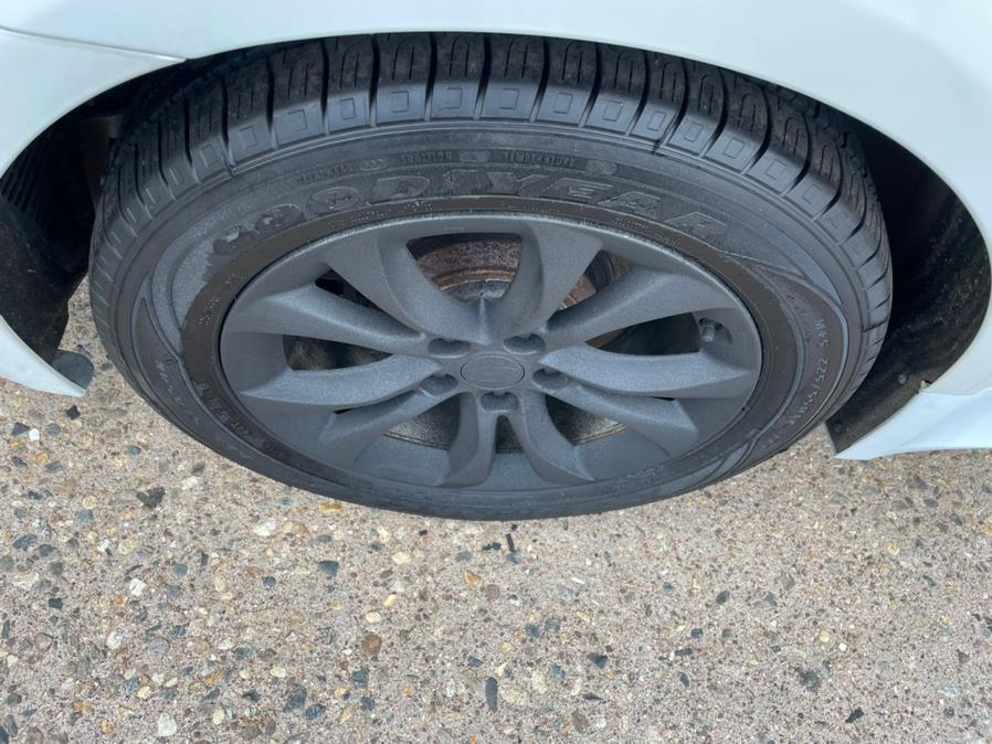 2012 Hyundai Genesis 4dr Sdn V6 3.8L, available for sale in Manchester, Connecticut | Carsonmain LLC. Manchester, Connecticut 2012 Hyundai Genesis 4dr Sdn V6 3.8L, available for sale in Manchester, Connecticut | Carsonmain LLC. Manchester, Connecticut