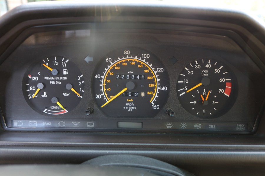 Used Mercedes-Benz 300 Series 4dr Wagon 300TE Auto 1989 | Dealmax Motors LLC. Bristol, Connecticut