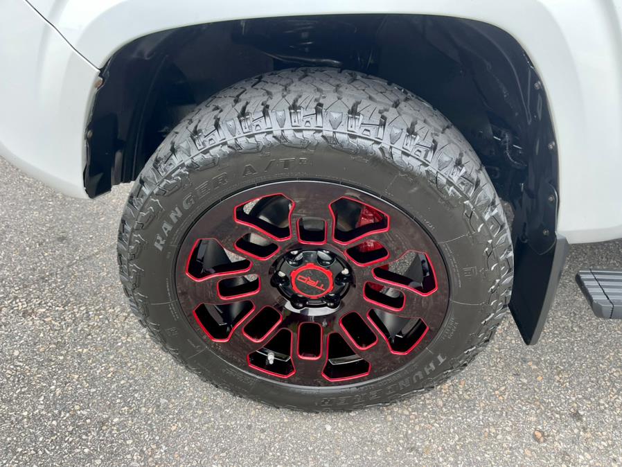 2018 Toyota Tacoma SR5 Access Cab 6'' Bed I4 4x4 AT (Natl), available for sale in South Windsor, Connecticut | Mike And Tony Auto Sales, Inc. South Windsor, Connecticut 2018 Toyota Tacoma SR5 Access Cab 6'' Bed I4 4x4 AT (Natl), available for sale in South Windsor, Connecticut | Mike And Tony Auto Sales, Inc. South Windsor, Connecticut