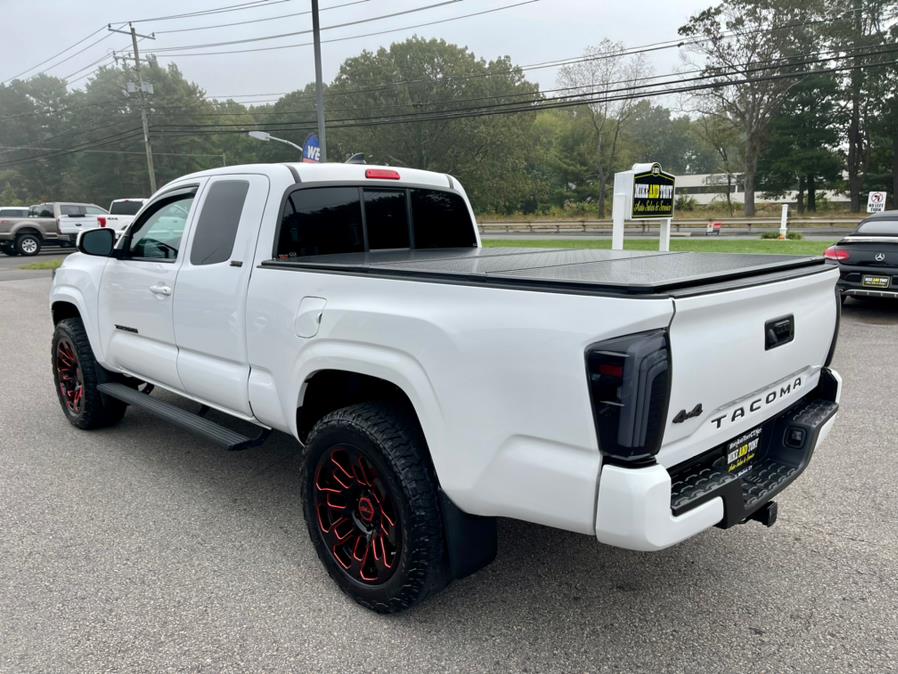 2018 Toyota Tacoma SR5 Access Cab 6'' Bed I4 4x4 AT (Natl), available for sale in South Windsor, Connecticut | Mike And Tony Auto Sales, Inc. South Windsor, Connecticut 2018 Toyota Tacoma SR5 Access Cab 6'' Bed I4 4x4 AT (Natl), available for sale in South Windsor, Connecticut | Mike And Tony Auto Sales, Inc. South Windsor, Connecticut