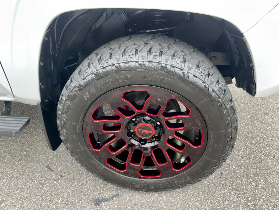 2018 Toyota Tacoma SR5 Access Cab 6'' Bed I4 4x4 AT (Natl), available for sale in South Windsor, Connecticut | Mike And Tony Auto Sales, Inc. South Windsor, Connecticut 2018 Toyota Tacoma SR5 Access Cab 6'' Bed I4 4x4 AT (Natl), available for sale in South Windsor, Connecticut | Mike And Tony Auto Sales, Inc. South Windsor, Connecticut