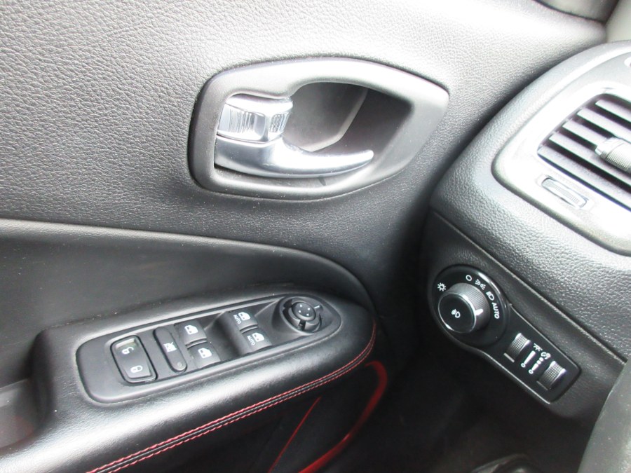 2020 Jeep Compass Trailhawk 4x4, available for sale in Linden, New Jersey | Route 27 Auto Mall. Linden, New Jersey 2020 Jeep Compass Trailhawk 4x4, available for sale in Linden, New Jersey | Route 27 Auto Mall. Linden, New Jersey