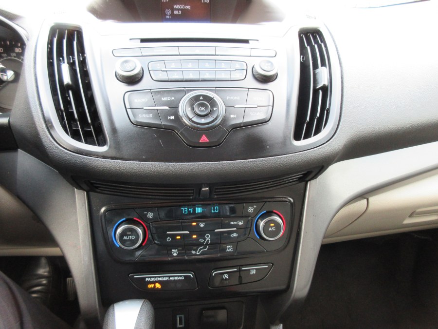 2017 Ford Escape SE 4WD, available for sale in Linden, New Jersey | Route 27 Auto Mall. Linden, New Jersey 2017 Ford Escape SE 4WD, available for sale in Linden, New Jersey | Route 27 Auto Mall. Linden, New Jersey