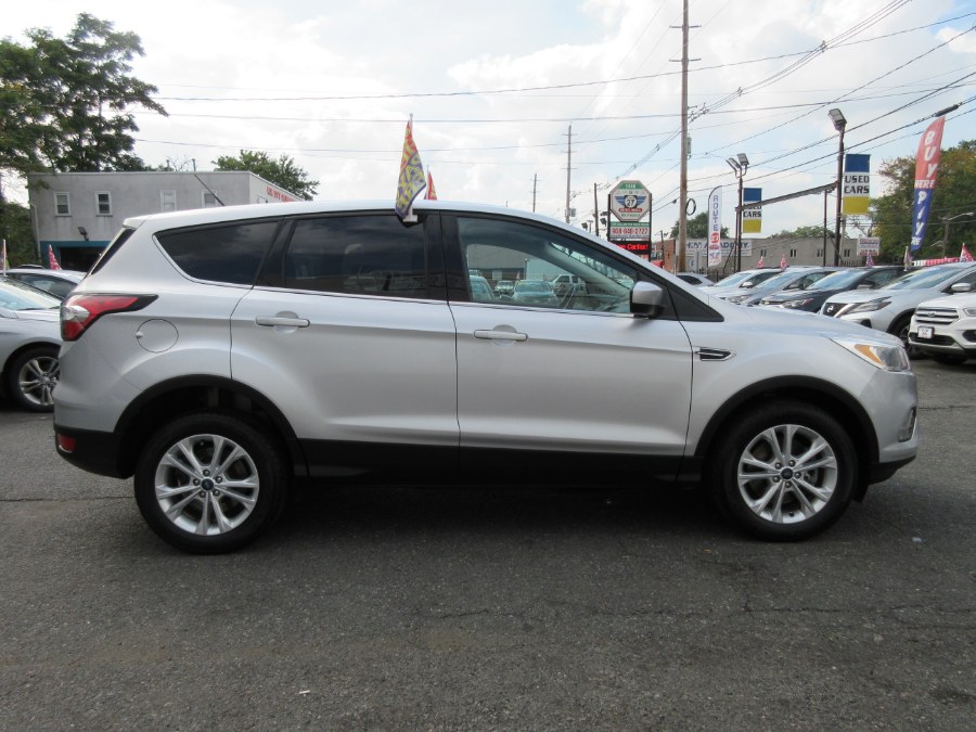 2017 Ford Escape SE 4WD, available for sale in Linden, New Jersey | Route 27 Auto Mall. Linden, New Jersey 2017 Ford Escape SE 4WD, available for sale in Linden, New Jersey | Route 27 Auto Mall. Linden, New Jersey