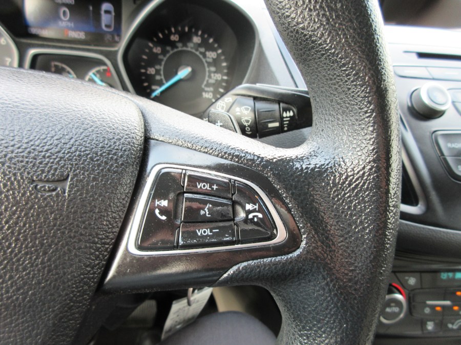 2017 Ford Escape SE 4WD, available for sale in Linden, New Jersey | Route 27 Auto Mall. Linden, New Jersey 2017 Ford Escape SE 4WD, available for sale in Linden, New Jersey | Route 27 Auto Mall. Linden, New Jersey