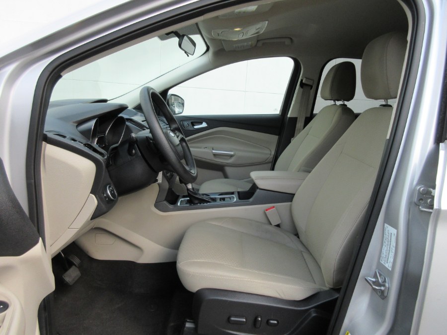 2017 Ford Escape SE 4WD, available for sale in Linden, New Jersey | Route 27 Auto Mall. Linden, New Jersey 2017 Ford Escape SE 4WD, available for sale in Linden, New Jersey | Route 27 Auto Mall. Linden, New Jersey