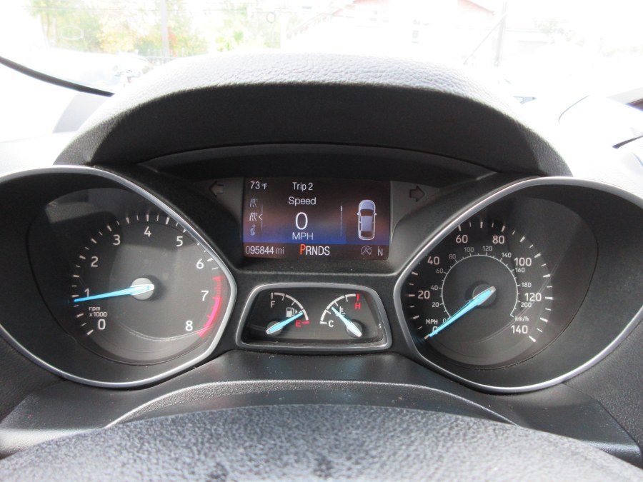 2017 Ford Escape SE 4WD, available for sale in Linden, New Jersey | Route 27 Auto Mall. Linden, New Jersey 2017 Ford Escape SE 4WD, available for sale in Linden, New Jersey | Route 27 Auto Mall. Linden, New Jersey