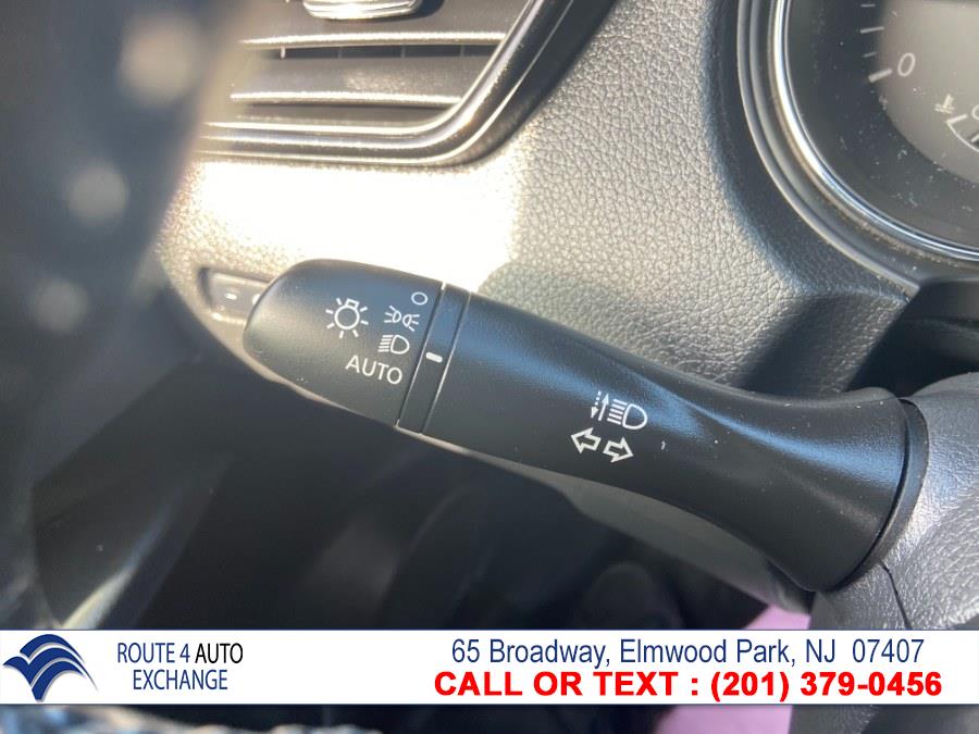 Used Nissan Rogue AWD SV 2018 | Route 4 Auto Exchange. Elmwood Park, New Jersey Used Nissan Rogue AWD SV 2018 | Route 4 Auto Exchange. Elmwood Park, New Jersey