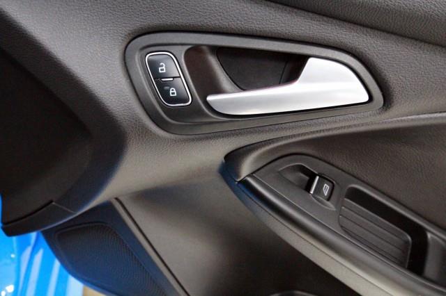 Used Ford Focus RS AWD w/ Navi & rearCam 2017 | Car Revolution. Maple Shade, New Jersey Used Ford Focus RS AWD w/ Navi & rearCam 2017 | Car Revolution. Maple Shade, New Jersey