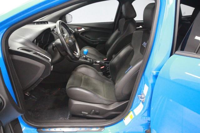 Used Ford Focus RS AWD w/ Navi & rearCam 2017 | Car Revolution. Maple Shade, New Jersey Used Ford Focus RS AWD w/ Navi & rearCam 2017 | Car Revolution. Maple Shade, New Jersey