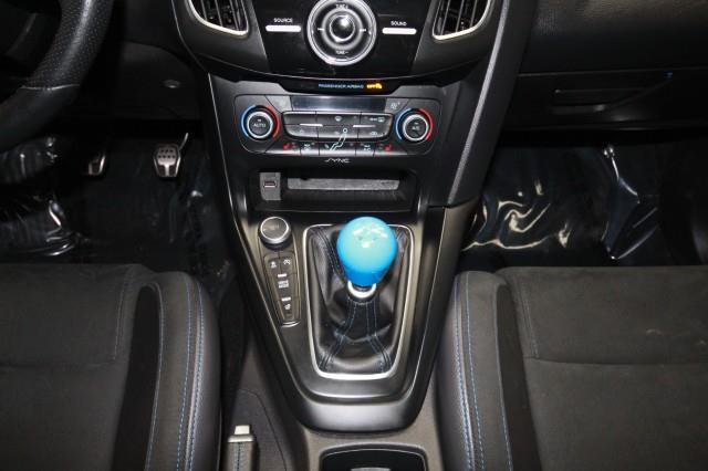 Used Ford Focus RS AWD w/ Navi & rearCam 2017 | Car Revolution. Maple Shade, New Jersey Used Ford Focus RS AWD w/ Navi & rearCam 2017 | Car Revolution. Maple Shade, New Jersey