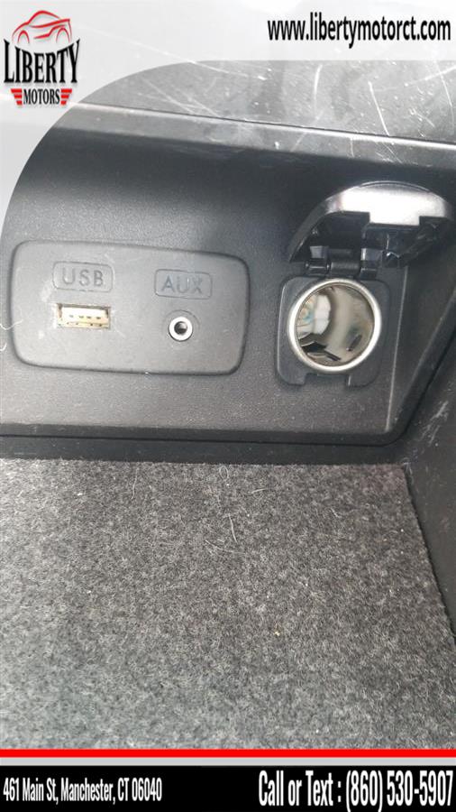 Used Subaru Legacy 4dr Sdn H4 Auto 2.5i Limited 2013 | Liberty Motors. Manchester, Connecticut Used Subaru Legacy 4dr Sdn H4 Auto 2.5i Limited 2013 | Liberty Motors. Manchester, Connecticut