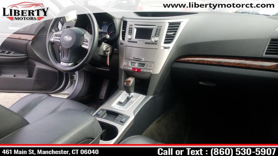 Used Subaru Legacy 4dr Sdn H4 Auto 2.5i Limited 2013 | Liberty Motors. Manchester, Connecticut Used Subaru Legacy 4dr Sdn H4 Auto 2.5i Limited 2013 | Liberty Motors. Manchester, Connecticut