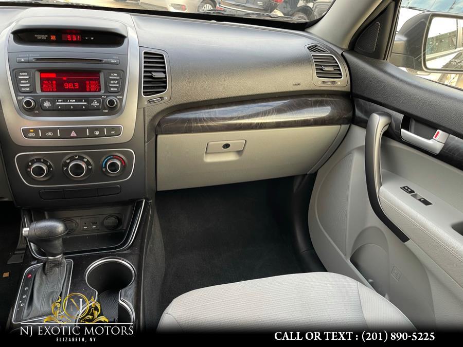 2015 Kia Sorento 2WD 4dr I4 LX, available for sale in Elizabeth, New Jersey | NJ Exotic Motors. Elizabeth, New Jersey 2015 Kia Sorento 2WD 4dr I4 LX, available for sale in Elizabeth, New Jersey | NJ Exotic Motors. Elizabeth, New Jersey