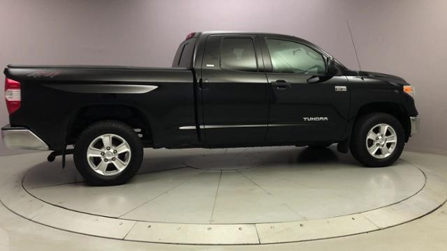Used Toyota Tundra Double Cab 5.7L V8 6-Spd AT SR 2015 | J&M Automotive Sls&Svc LLC. Naugatuck, Connecticut Used Toyota Tundra Double Cab 5.7L V8 6-Spd AT SR 2015 | J&M Automotive Sls&Svc LLC. Naugatuck, Connecticut