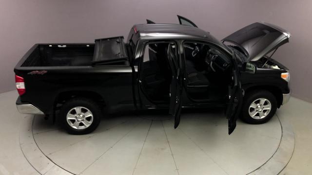 Used Toyota Tundra Double Cab 5.7L V8 6-Spd AT SR 2015 | J&M Automotive Sls&Svc LLC. Naugatuck, Connecticut Used Toyota Tundra Double Cab 5.7L V8 6-Spd AT SR 2015 | J&M Automotive Sls&Svc LLC. Naugatuck, Connecticut