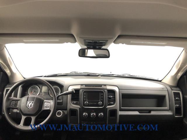 Used Ram 2500 4WD Crew Cab 149 Tradesman 2016 | J&M Automotive Sls&Svc LLC. Naugatuck, Connecticut Used Ram 2500 4WD Crew Cab 149 Tradesman 2016 | J&M Automotive Sls&Svc LLC. Naugatuck, Connecticut