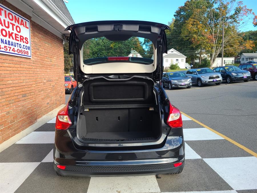2014 Ford Focus 5dr HB SE, available for sale in Waterbury, Connecticut | National Auto Brokers, Inc.. Waterbury, Connecticut 2014 Ford Focus 5dr HB SE, available for sale in Waterbury, Connecticut | National Auto Brokers, Inc.. Waterbury, Connecticut