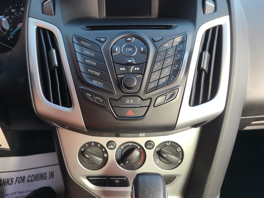 2014 Ford Focus 5dr HB SE, available for sale in Waterbury, Connecticut | National Auto Brokers, Inc.. Waterbury, Connecticut 2014 Ford Focus 5dr HB SE, available for sale in Waterbury, Connecticut | National Auto Brokers, Inc.. Waterbury, Connecticut