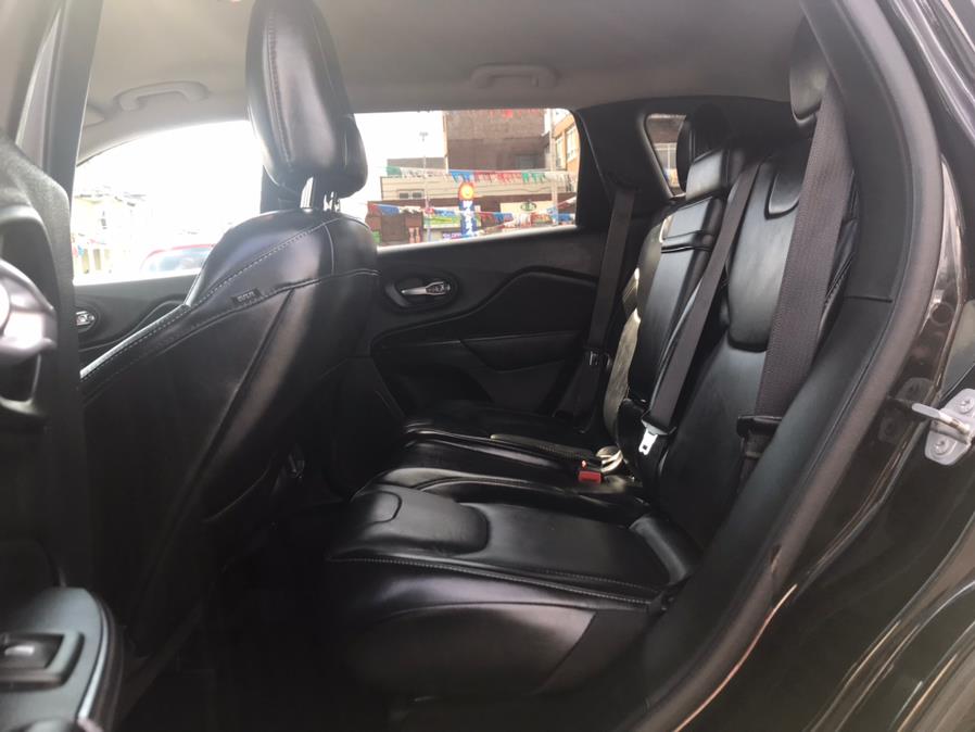 Used Jeep Cherokee 4WD 4dr Latitude 2015 | Affordable Motors Inc. Bridgeport, Connecticut Used Jeep Cherokee 4WD 4dr Latitude 2015 | Affordable Motors Inc. Bridgeport, Connecticut