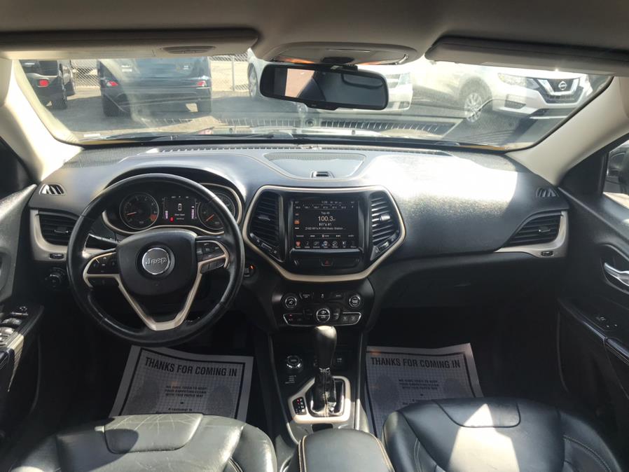 Used Jeep Cherokee 4WD 4dr Latitude 2015 | Affordable Motors Inc. Bridgeport, Connecticut Used Jeep Cherokee 4WD 4dr Latitude 2015 | Affordable Motors Inc. Bridgeport, Connecticut