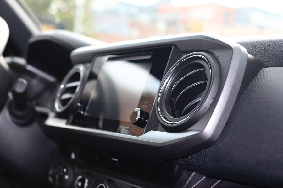 Used Toyota Tacoma TRD Sport Access Cab 6'' Bed V6 4x4 MT (Natl) 2018 | Hillside Auto Mall Inc.. Jamaica, New York Used Toyota Tacoma TRD Sport Access Cab 6'' Bed V6 4x4 MT (Natl) 2018 | Hillside Auto Mall Inc.. Jamaica, New York