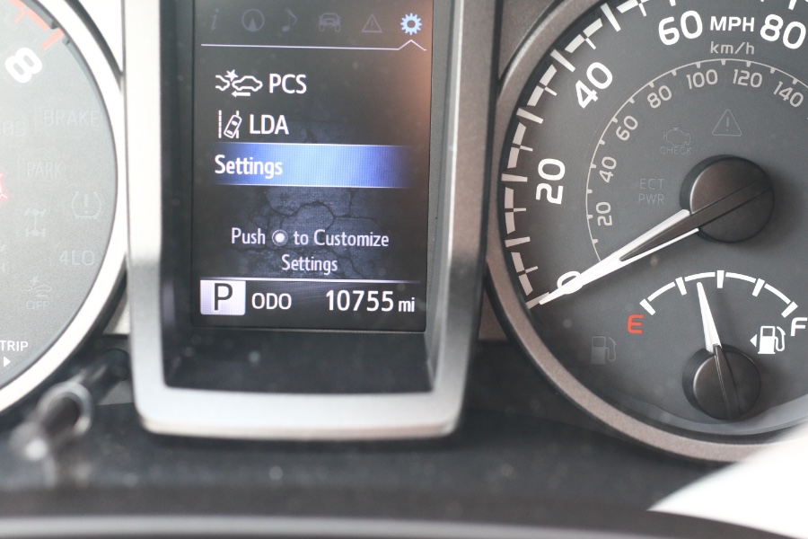 Used Toyota Tacoma TRD Sport Access Cab 6'' Bed V6 4x4 MT (Natl) 2018 | Hillside Auto Mall Inc.. Jamaica, New York Used Toyota Tacoma TRD Sport Access Cab 6'' Bed V6 4x4 MT (Natl) 2018 | Hillside Auto Mall Inc.. Jamaica, New York
