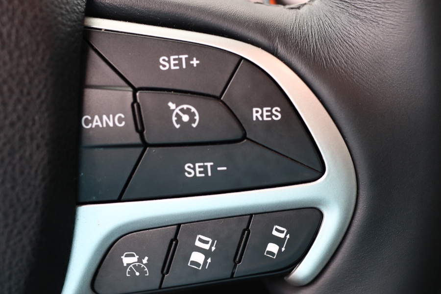 Used Jeep Grand Cherokee Overland 2016 | Hillside Auto Mall Inc.. Jamaica, New York Used Jeep Grand Cherokee Overland 2016 | Hillside Auto Mall Inc.. Jamaica, New York