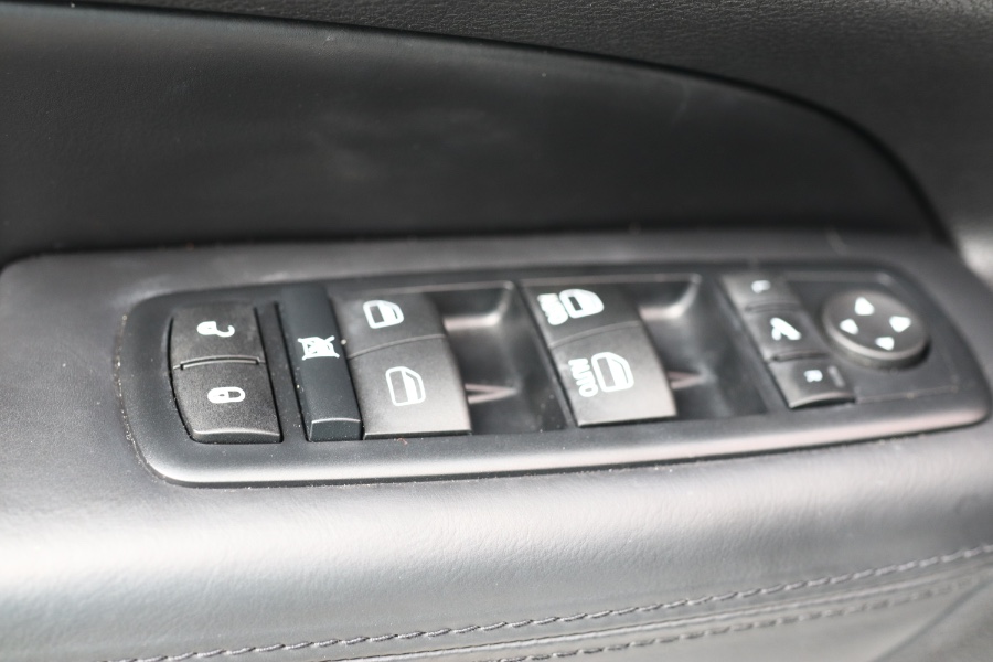 Used Jeep Grand Cherokee Overland 2016 | Hillside Auto Mall Inc.. Jamaica, New York Used Jeep Grand Cherokee Overland 2016 | Hillside Auto Mall Inc.. Jamaica, New York