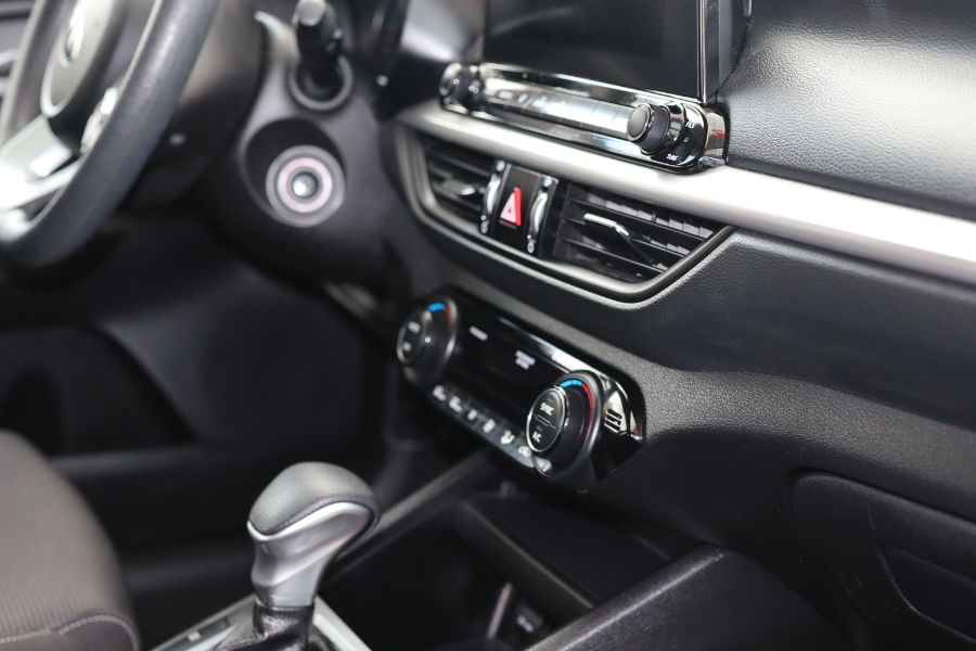 Used Kia Forte LXS IVT 2019 | Hillside Auto Mall Inc.. Jamaica, New York Used Kia Forte LXS IVT 2019 | Hillside Auto Mall Inc.. Jamaica, New York