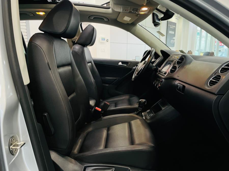 Used Volkswagen Tiguan 4MOTION 4dr Auto SE 2016 | Luxury Motor Club. Franklin Square, New York Used Volkswagen Tiguan 4MOTION 4dr Auto SE 2016 | Luxury Motor Club. Franklin Square, New York