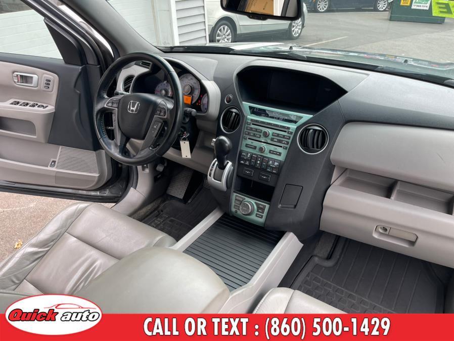Used Honda Pilot 4WD 4dr Touring w/RES & Navi 2011 | Quick Auto LLC. Bristol, Connecticut Used Honda Pilot 4WD 4dr Touring w/RES & Navi 2011 | Quick Auto LLC. Bristol, Connecticut