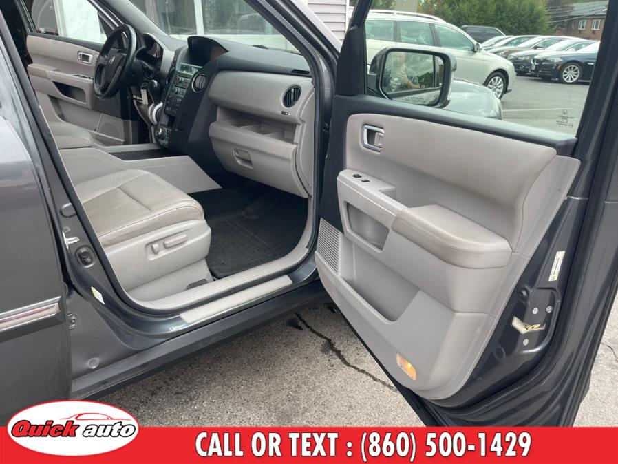 Used Honda Pilot 4WD 4dr Touring w/RES & Navi 2011 | Quick Auto LLC. Bristol, Connecticut Used Honda Pilot 4WD 4dr Touring w/RES & Navi 2011 | Quick Auto LLC. Bristol, Connecticut