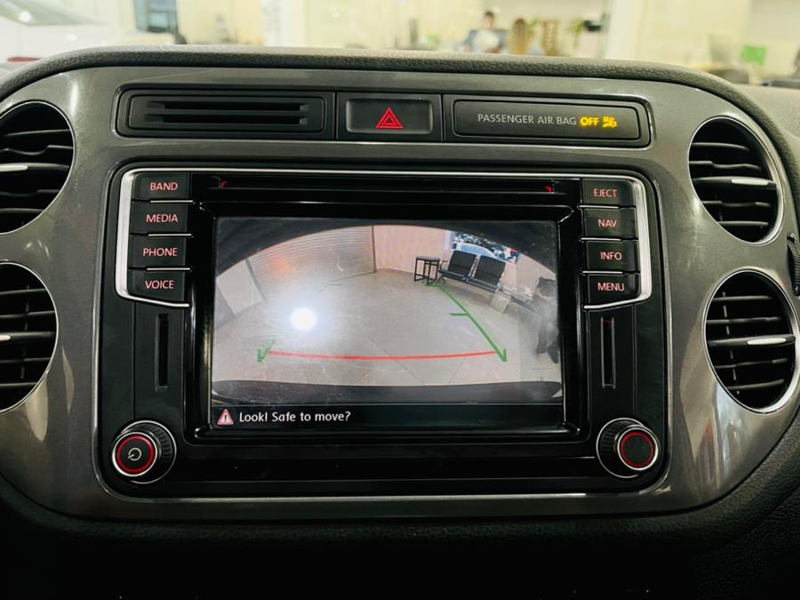 2016 Volkswagen Tiguan 4MOTION 4dr Auto SE, available for sale in Franklin Square, New York | Luxury Motor Club. Franklin Square, New York 2016 Volkswagen Tiguan 4MOTION 4dr Auto SE, available for sale in Franklin Square, New York | Luxury Motor Club. Franklin Square, New York